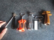 Ancien Tire Bouchon Bois Métal ou Plastique à Vrille à Lamelle et Décapsuleur