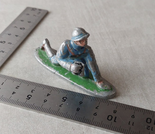 Ancien soldat quiralu - ancien,