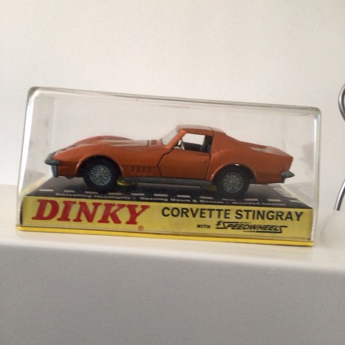 Dinky chevrolet corvette - dinky,