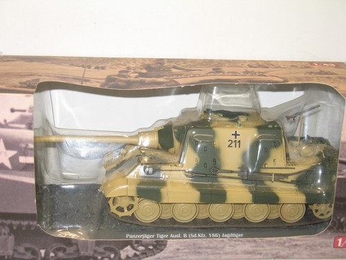 Gros char militaire allemand - char,