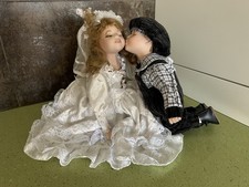Poupées de Collection Mariage couple mariée marié baiser Porcelaine Vintage