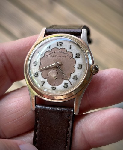 Montre militaire mécanique