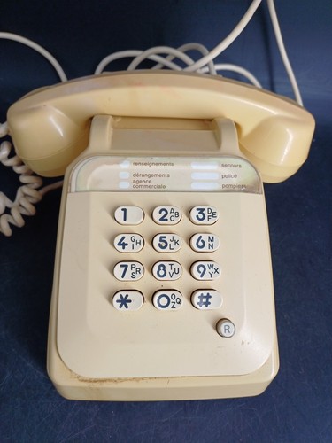 Ancien telephone touches - ancien,
