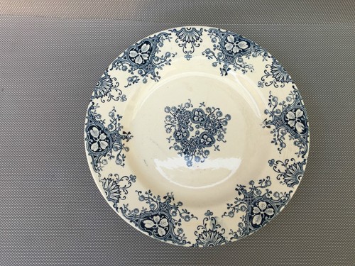 Ancienne assiette pied - , douche