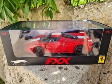 6& Ferrari FXX  rouge 1/18 Hot wheels Elite