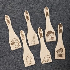 Tintin Lot de 6 spatules à raclette en bois gravé