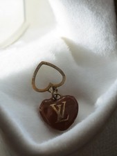 Porte-clés ancien Louis Vuitton vintage authentique, accessoire de collection ra