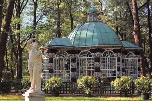 Russia peterhof the aviary for - the,