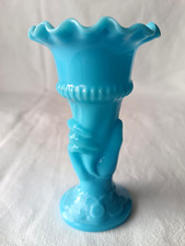 PETIT VASE CORNET OU VASE MAIN OPALINE PORTIEUX VALLERYSTHAL H. 13.3CM