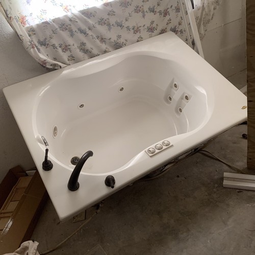 Jacuzzi bath tub - bath,