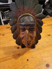 Tête Indien surdimensionné chef amérindien sculpté à la main en bois polychrome