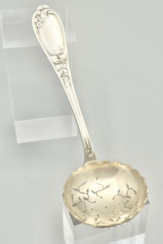 Cuillère saupoudrer en - à,