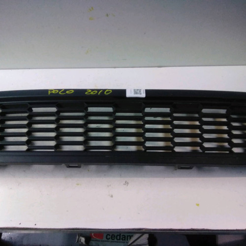 Grille pare choc centralle - grille, pare-choc