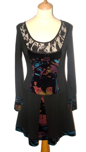 Save the queen robe m - save,