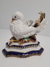 Pigeon porcelaine de Sèvres