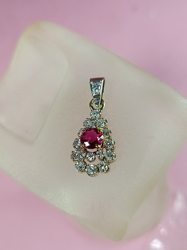 Pendentif carats rubis - 18,