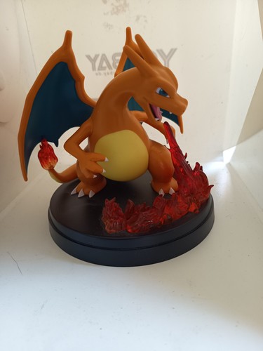 Figurine dracaufeu charizard - figurine,
