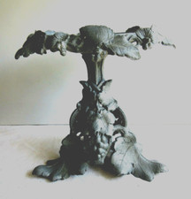 Support de lampe à pétrole Napoléon III en beau régule: Raisins et feuilles