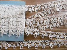 9 mètres de galon en dentelle