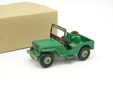 Dinky Toys England  1/43 - Jeep Verte 25Y