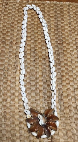 Superbe collier coquillages - superbe,
