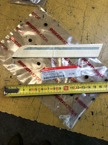 Autocollant coté gauche - 1,
