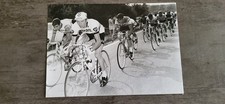 PHOTO  PRESSE  CYCLISME / ANNEE   70  / 75 /  LUIS  OCANA  ET ROGER  PINGEON 