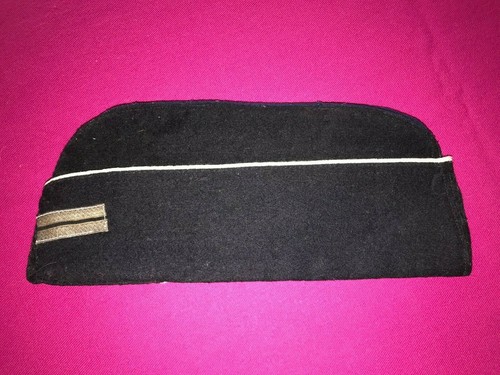 Ancien calot militaire - ,