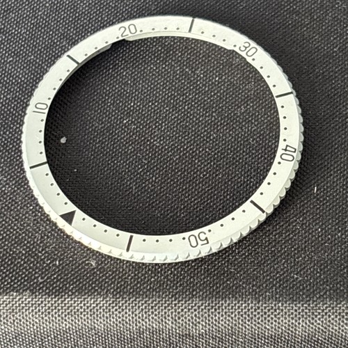 Lunette montre plongée - lunette, nos
