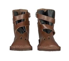 Chaussures médiévales en