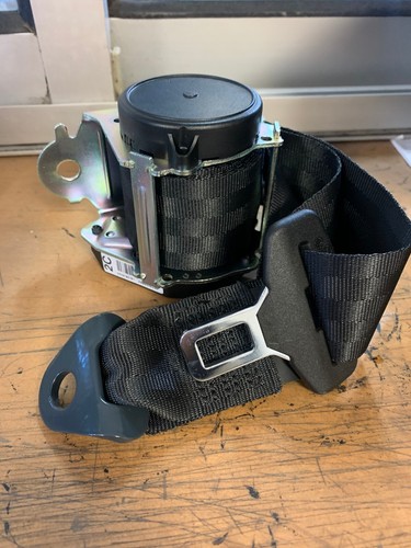 Ceinture arrière peugeot 208 - arrière,