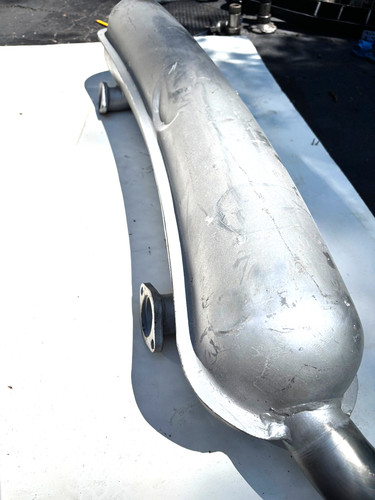 Porsche 911 standard - standard, muffler