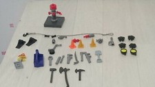playmobil  lot pièces divers  pompier, outil bricolage.....