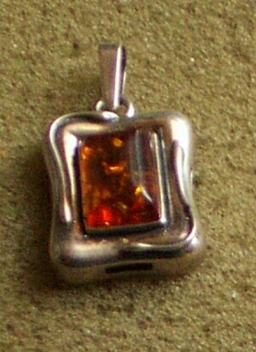 Baltic honey amber - baltic,