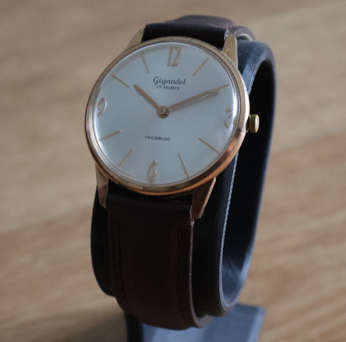 Montre mécanique suisse - mécanique,