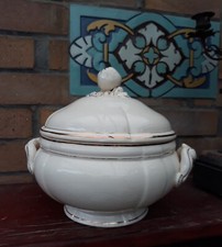 Soupière Ancienne Sarreguemines  L . G  Strasbourg crème Doré