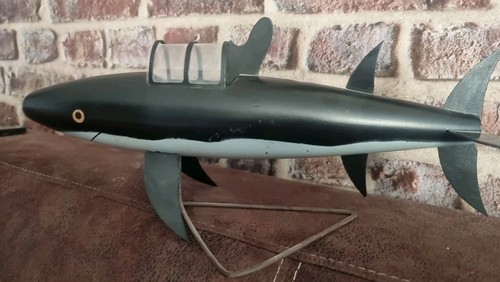 Sous marin requin tintin - requin,