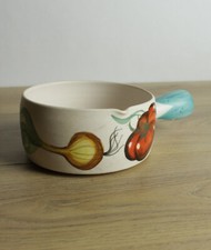 Magnifique poelon en céramique casserole ancienne en terre cuite motif légume