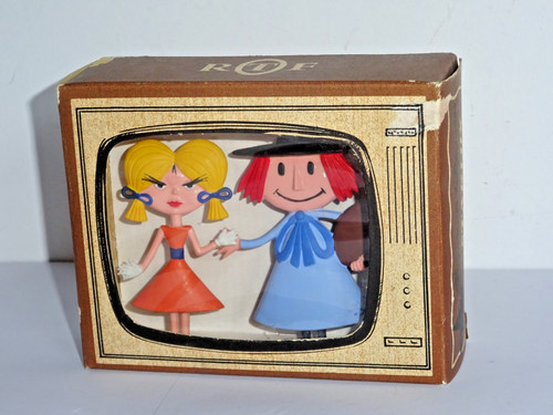 Lot figurines plates - de,