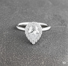 Bague en or blanc Moissanite