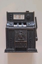 Taille Crayon Bandit Manchot / Machine A Sous  Playme 