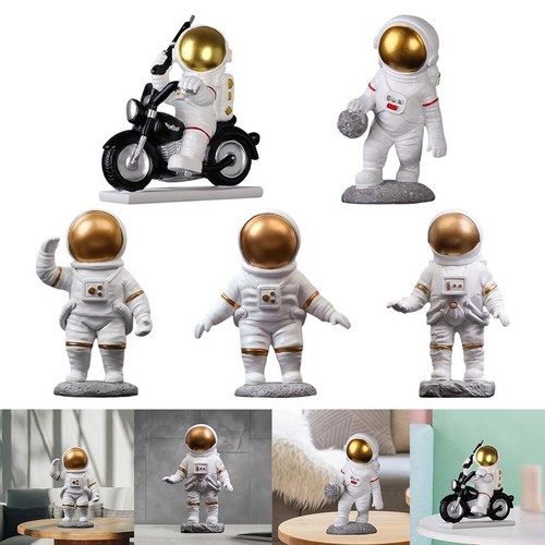 Main spaceman statue maison - main,