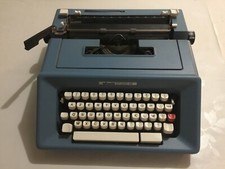 Authentique machine à écrire OLIVETTI Studio 46 AZERTY vintage 1970 made Italie