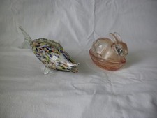 2 animaux en verre, un lapin