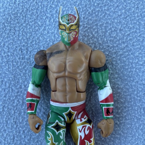 Sin cara wrestling figure 2011 - sin,