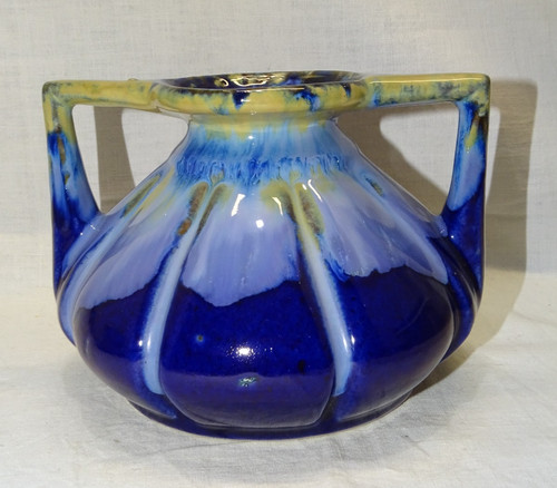 Joli ancien vase alpho - -joli,