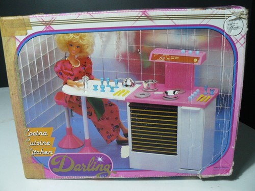 Boite darling ma - , premiere