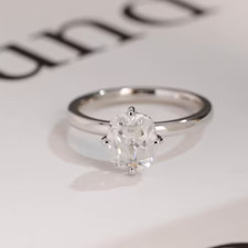 Ancienne bague EF/VVS diamant cultivé en laboratoire coussin taillé à la mine...