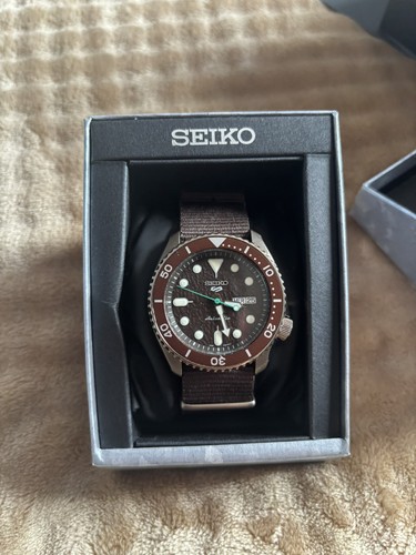 Seiko sports automatique - seiko,