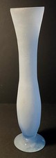 PETIT VASE EN OPALINE BLEU